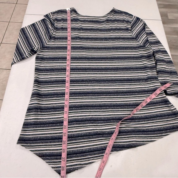 Chico’s Striped Asymmetrical Top Navy & White 3/4 Sleeves Size 12 (Chico’s 2) - Picture 7 of 10